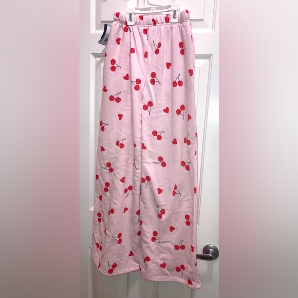 Grayson Threads Women's NWT Cherry Hearts Pattern Graphic Wide Leg Pants Size XS - Picture 5 of 7